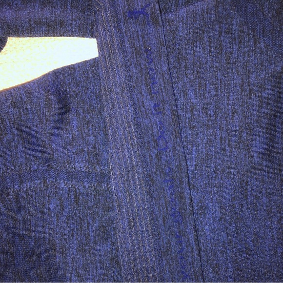 LULULEMON SWIFTLY TECH LONG SLEEVE 2.0💙🍋 - Picture 3 of 10